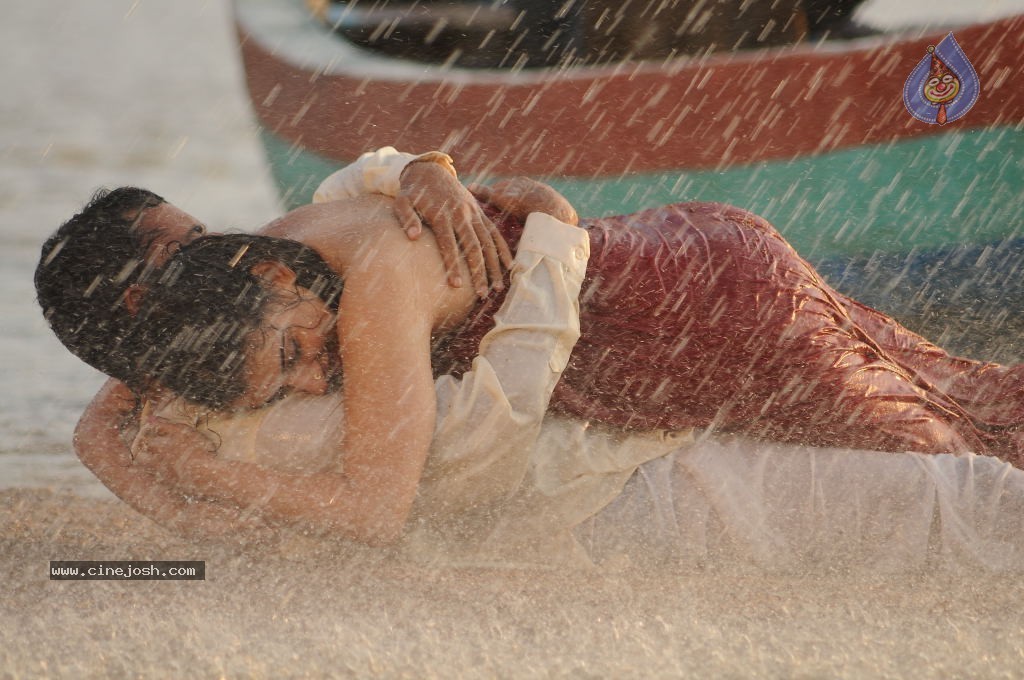 Kamalatho Naa Prayanam Hot Photos - 23 / 27 photos