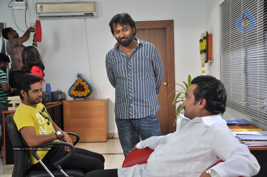 Kameena Movie PM n Hot Stills - 46 / 142 photos