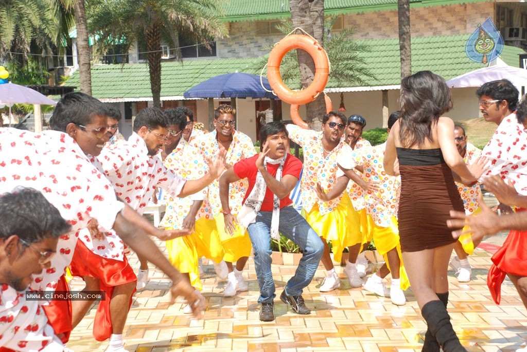 Kanchana Movie New Stills - 59 / 76 photos