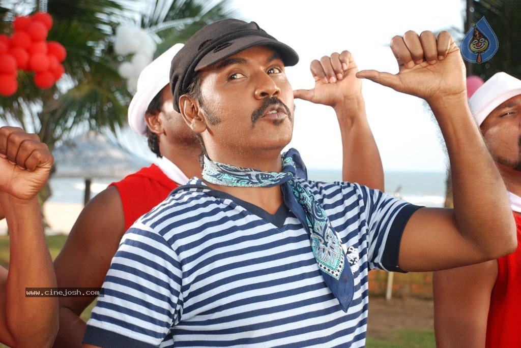 Kanchana Movie New Stills - 64 / 76 photos