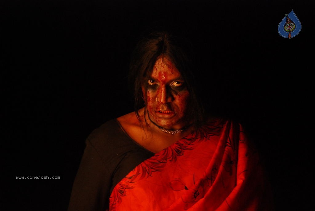 Kanchana Movie Stills - 28 / 33 photos