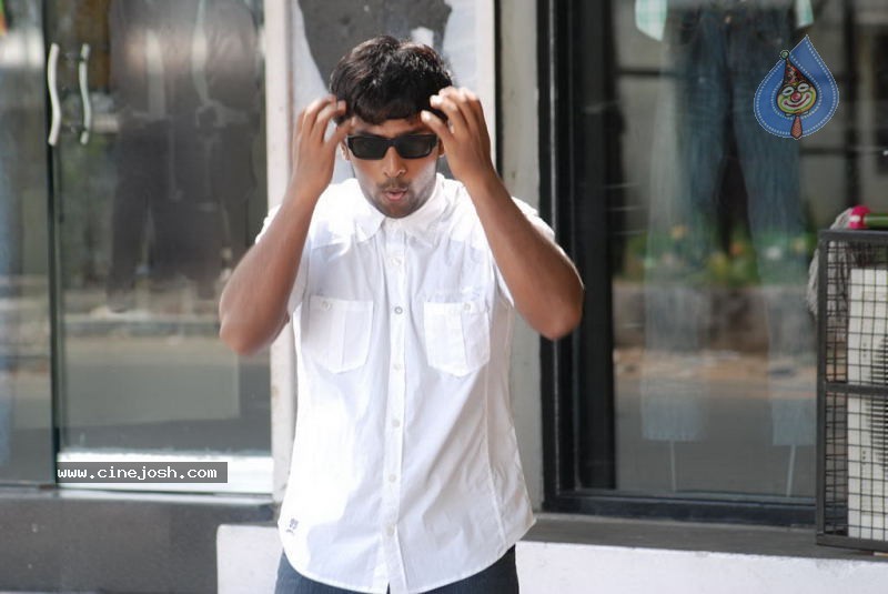 Kanden Tamil Movie Stills - 55 / 62 photos