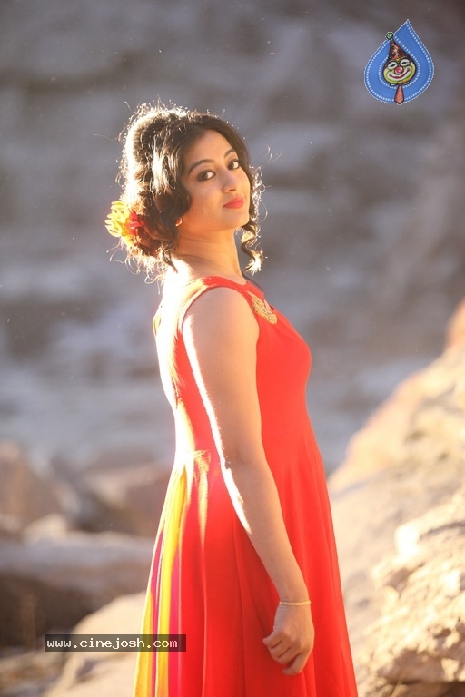 Kannullo Nee Roopame Movie Photos - 4 / 11 photos