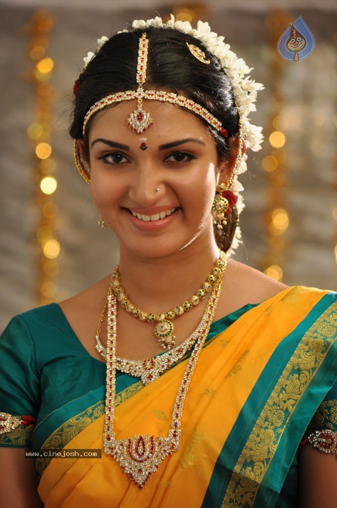 Kanthavan Tamil Movie Stills - 14 / 30 photos