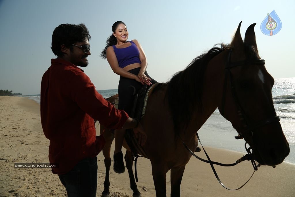 Karai Oram Tamil Movie Stills - 5 / 14 photos