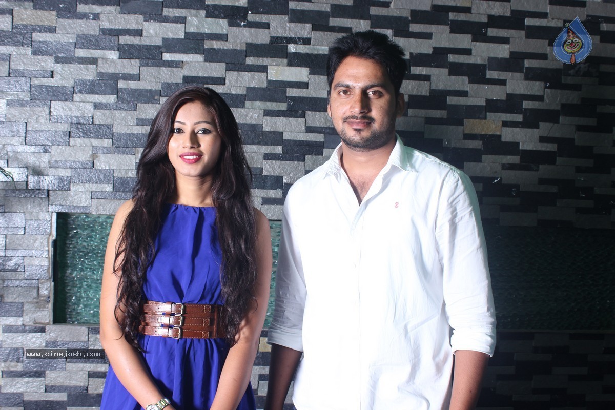 Karigeloga Eh Kshanam Movie Stills - 6 / 24 photos