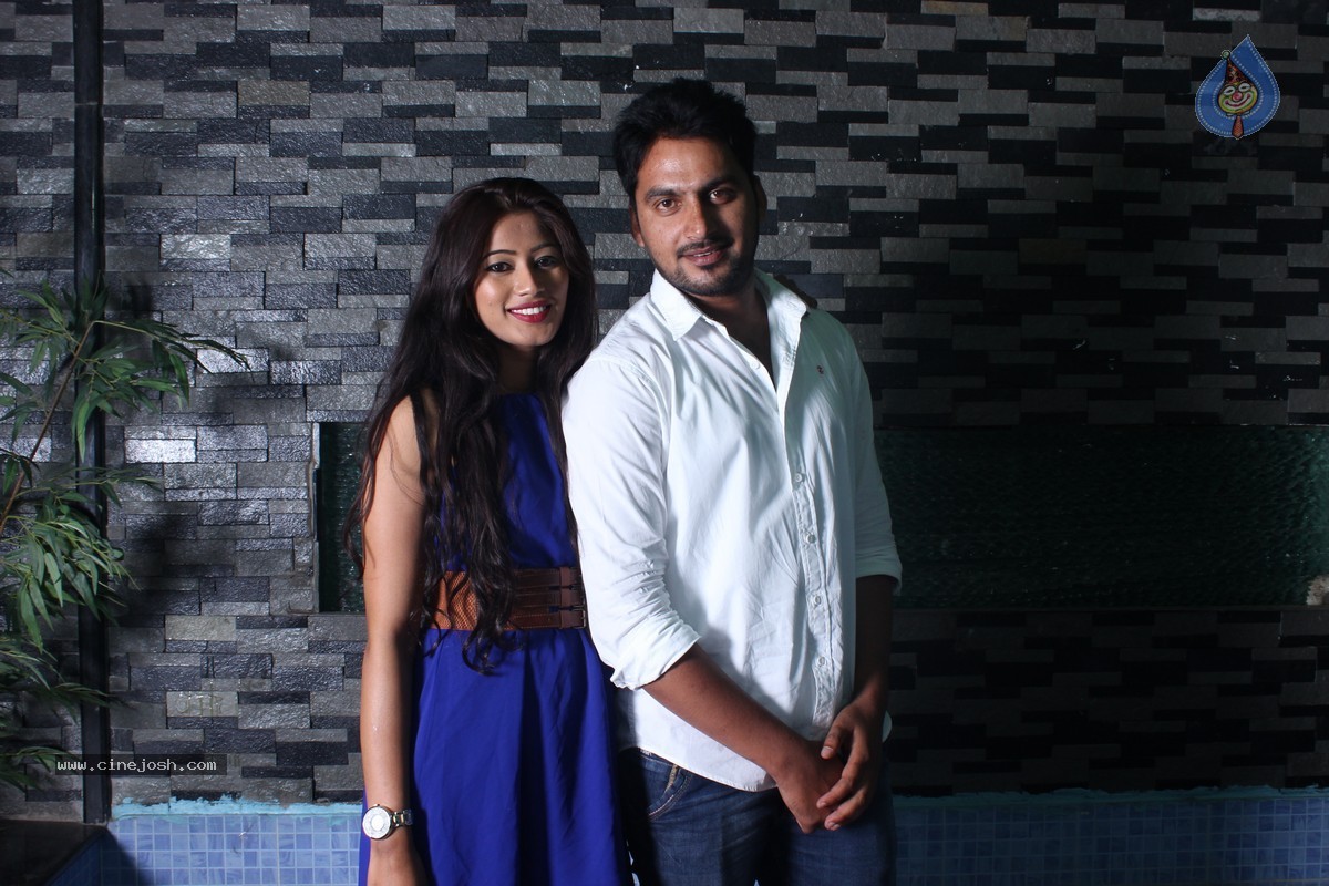 Karigeloga Eh Kshanam Movie Stills - 9 / 24 photos