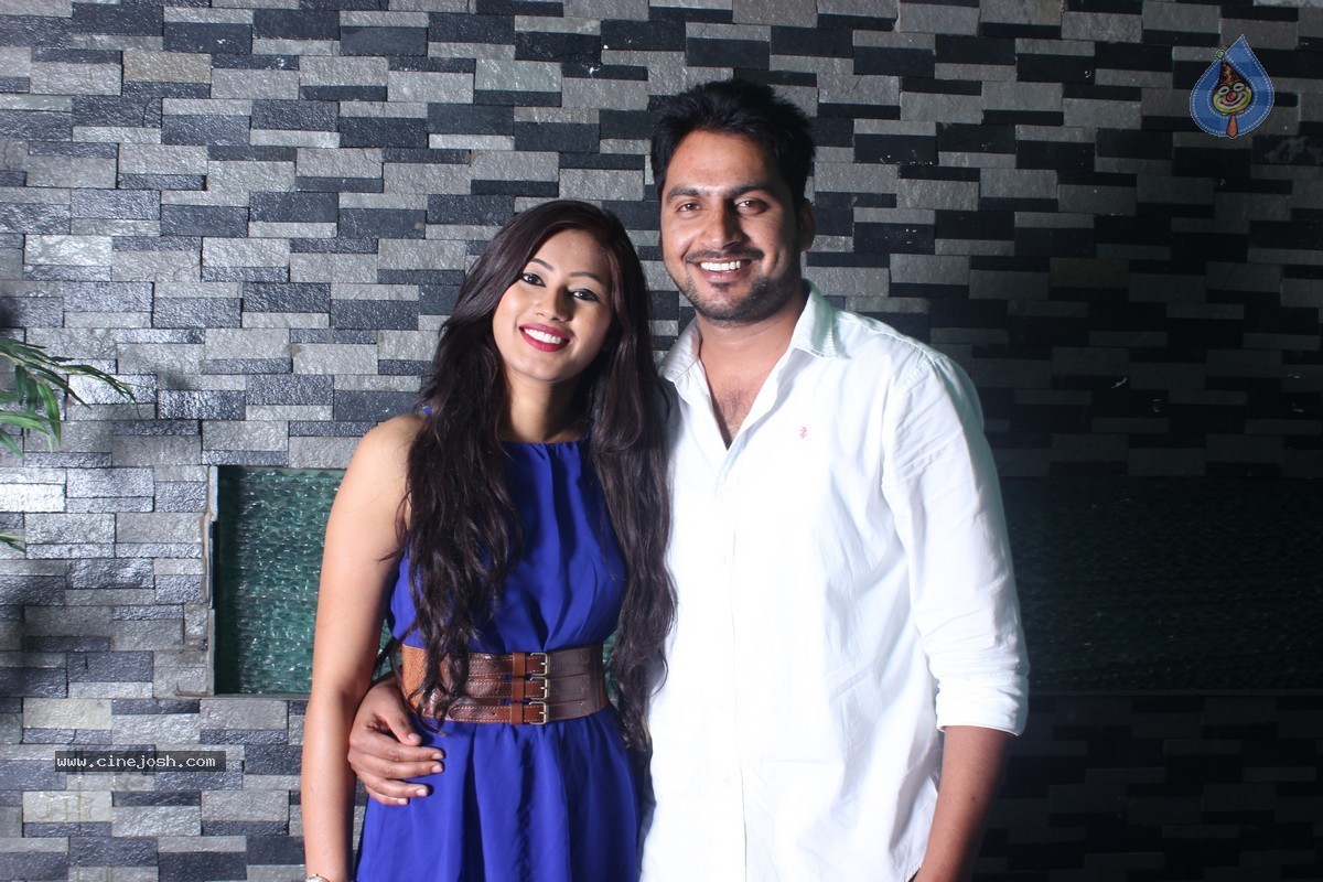 Karigeloga Eh Kshanam Movie Stills - 14 / 24 photos