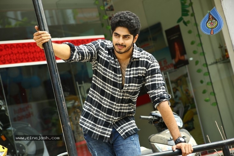 Kartha Karma Kriya Movie Photos - 12 / 16 photos