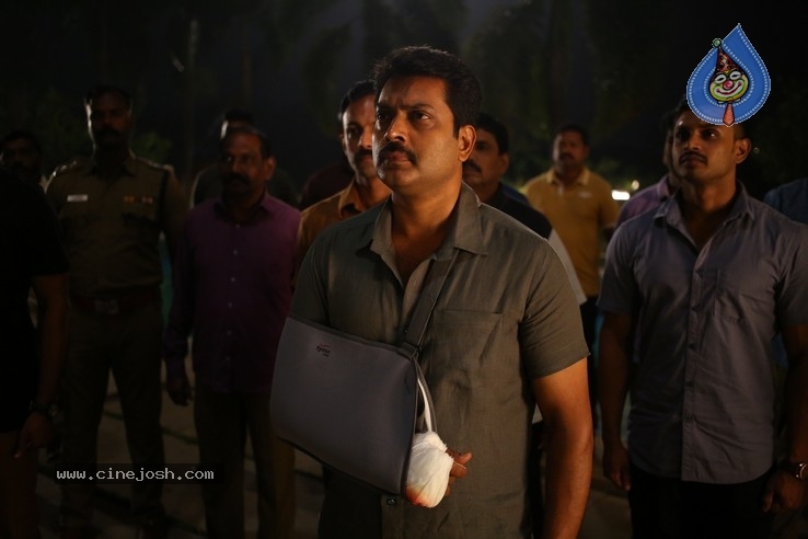 Karthi Kaithi Tamil Movie Stills - 6 / 9 photos