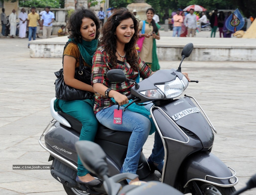 Karthikeya Movie Photos - 19 / 26 photos