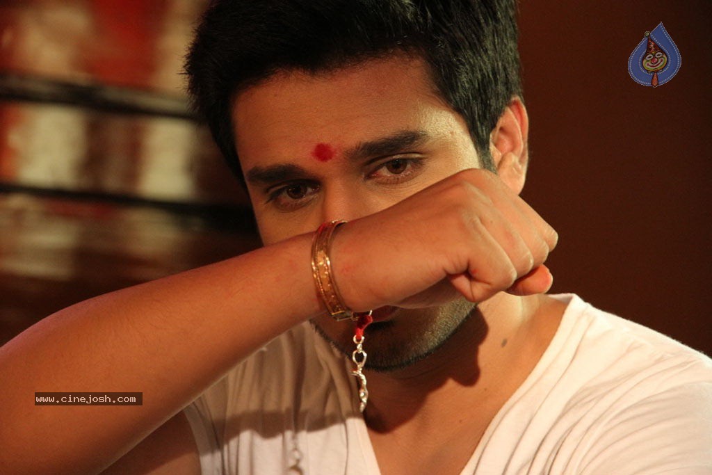 Karthikeyan Tamil Movie New Stills - 73 / 94 photos