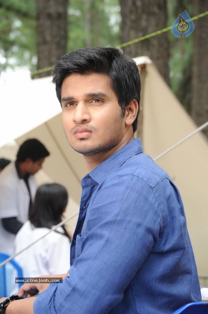 Karthikeyan Tamil Movie New Stills - 92 / 94 photos