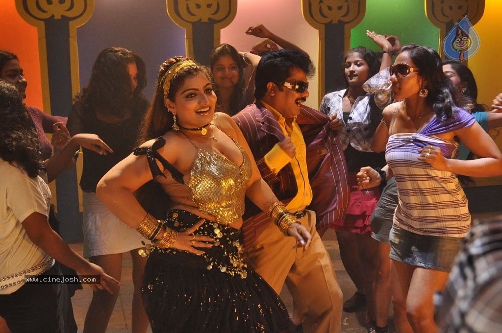 Kasethan Kadavulada Movie Stills - 8 / 49 photos