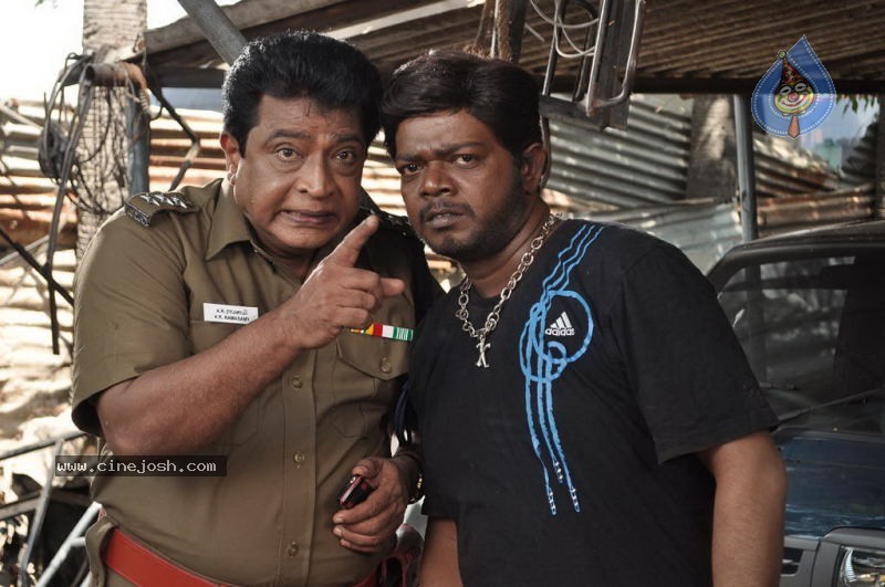 Kasi Kuppam Tamil Movie Stills - 16 / 55 photos