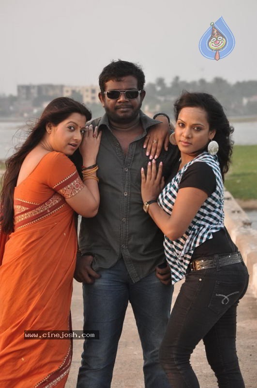 Kasi Kuppam Tamil Movie Stills - 40 / 55 photos