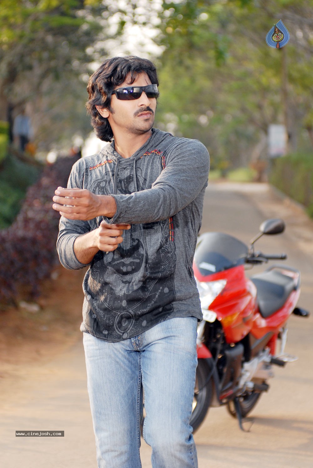 Kasko Movie - Vaibhav,Swetha Basu Stills - 50 / 59 photos