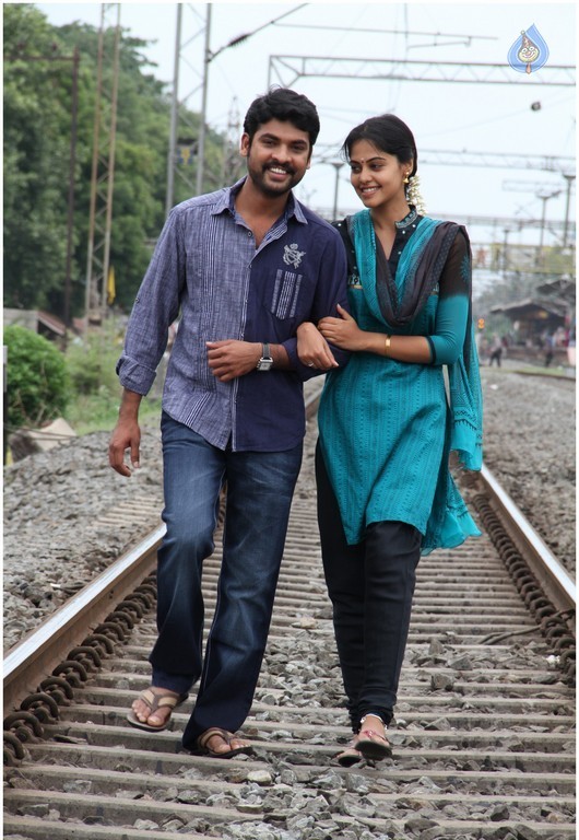 Kedi Billa Killadi Ranga Movie Photos - 14 / 24 photos