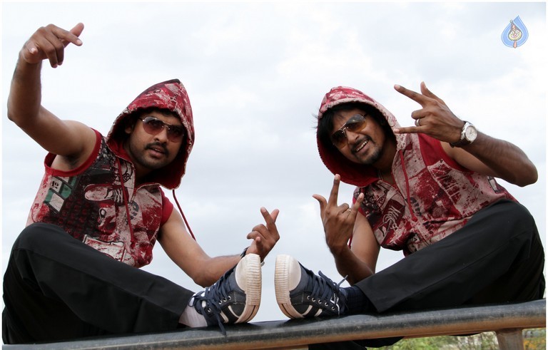 Kedi Billa Killadi Ranga Movie Photos - 15 / 24 photos