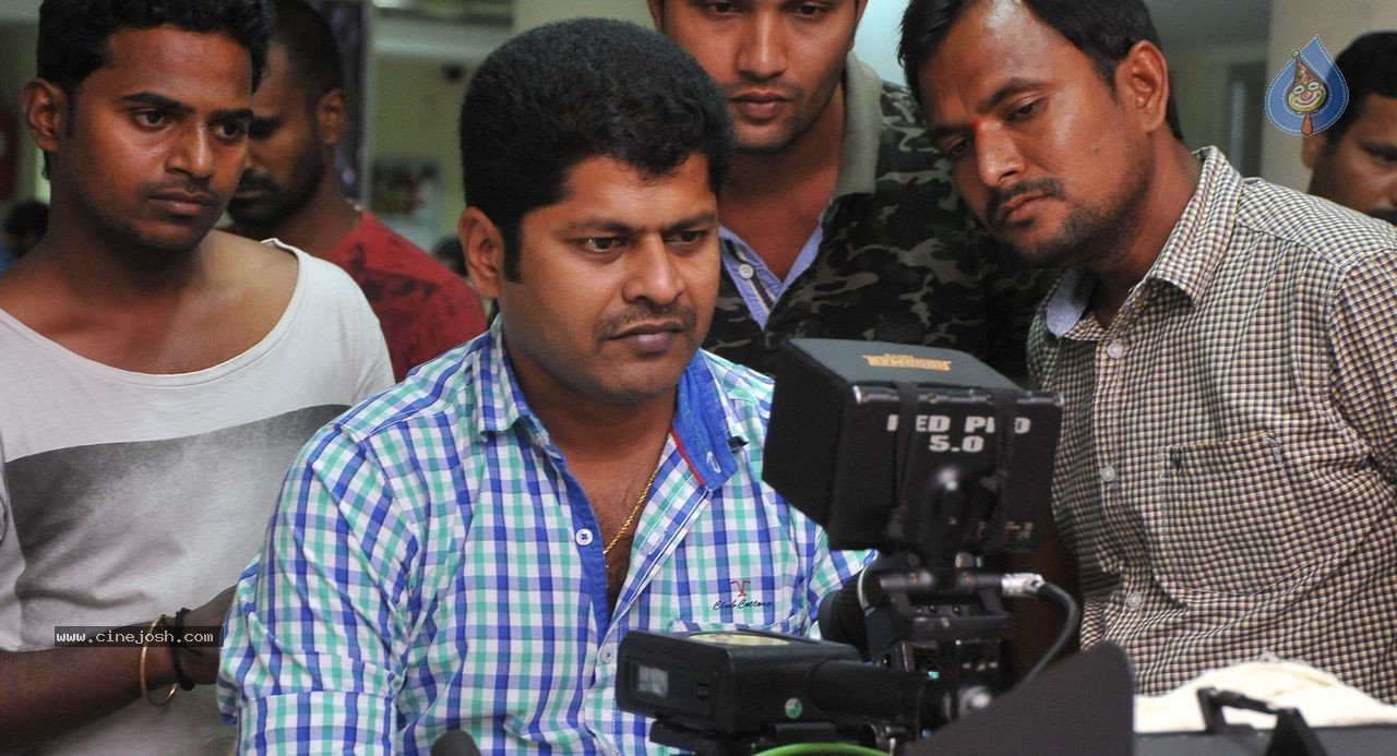 Kerintha Movie New Potos - 14 / 17 photos