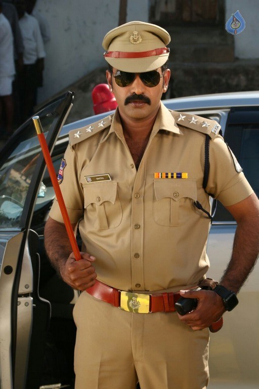 Khayyum Bhai Movie Photos - 1 / 5 photos