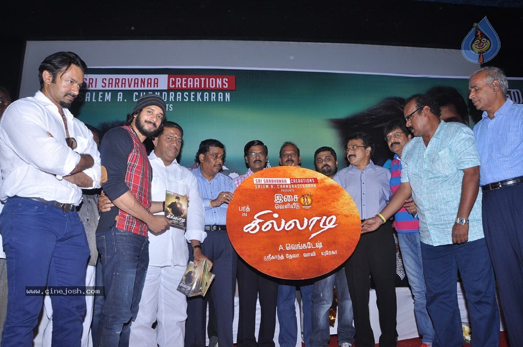 Killadi Tamil Movie New Stills - 26 / 42 photos