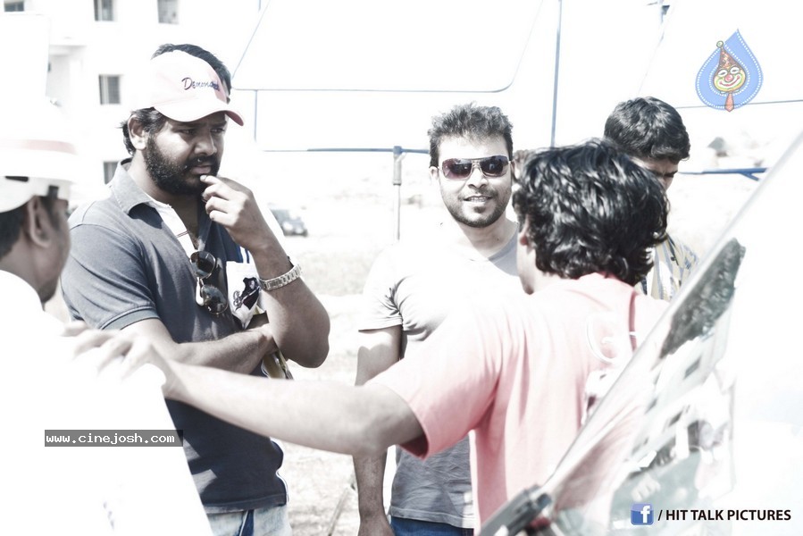 Kiraak Movie New Stills - 3 / 40 photos