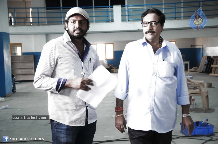 Kiraak Movie New Stills - 20 / 40 photos