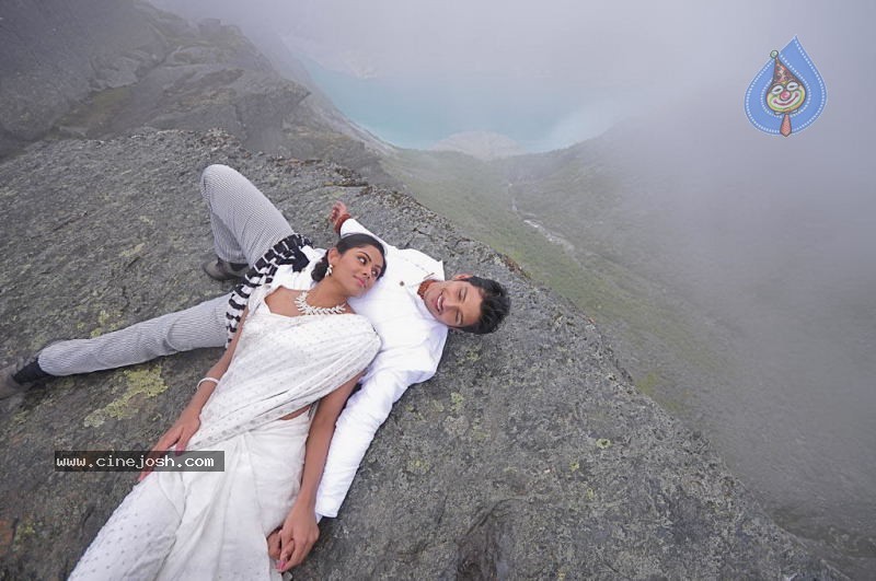 Ko Tamil Movie Stills - 5 / 20 photos