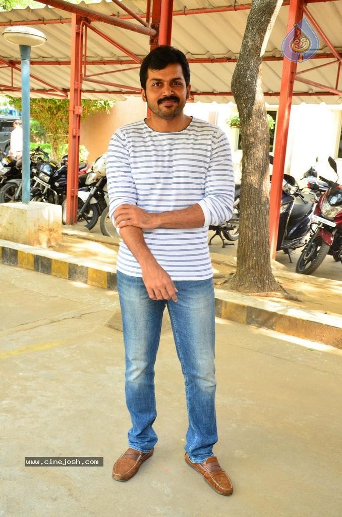 Karthi's Komban Tamil Movie Photos - 9 / 20 photos