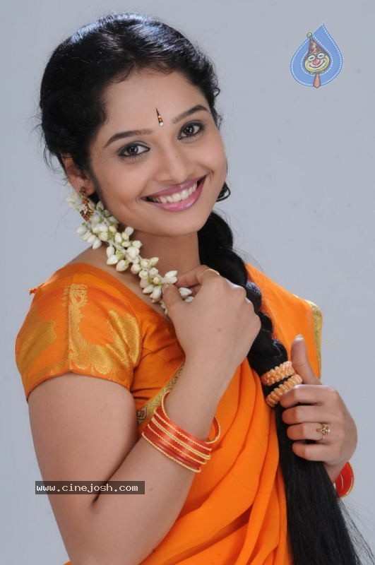 Kondan Koduthan Tamil Movie Stills - 11 / 33 photos