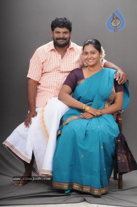 Kondan Koduthan Tamil Movie Stills - 17 / 33 photos