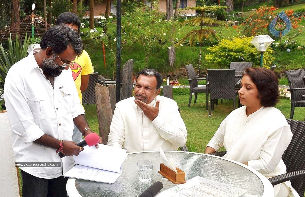 Konjam Koffee Konjam Kaadhal Movie Stills - 31 / 41 photos