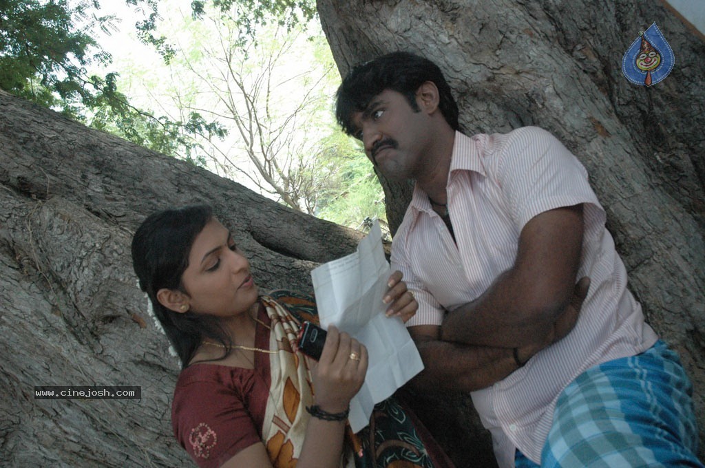 Korathandavam Tamil Movie Stills - 14 / 69 photos