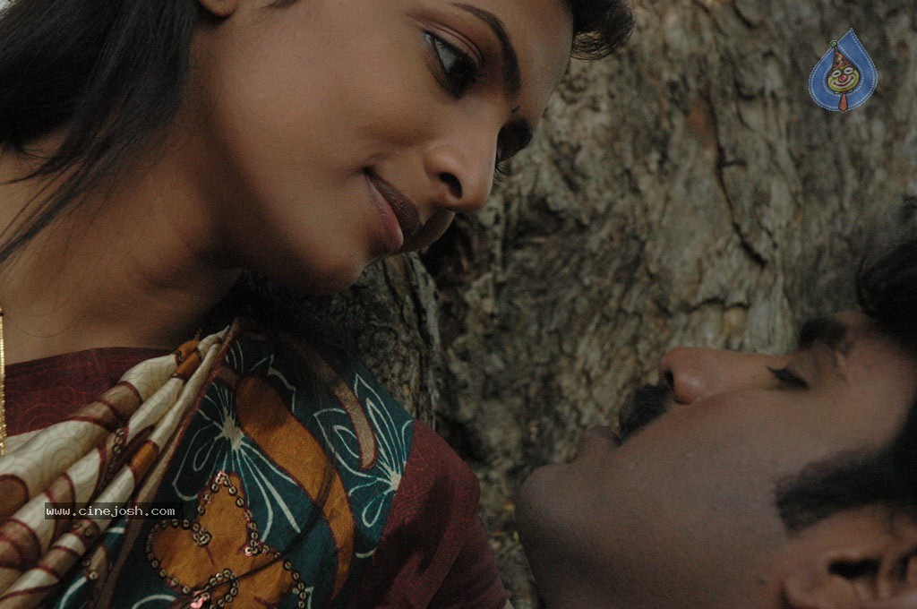 Korathandavam Tamil Movie Stills - 34 / 69 photos