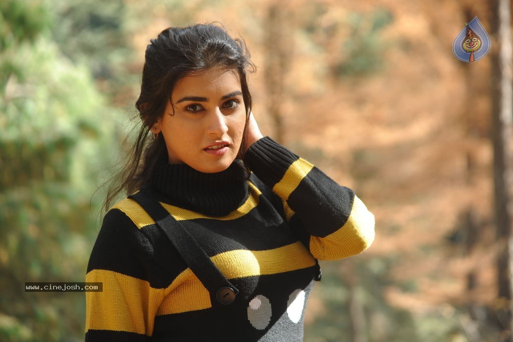 Kulumanali Movie Latest Stills - 1 / 83 photos