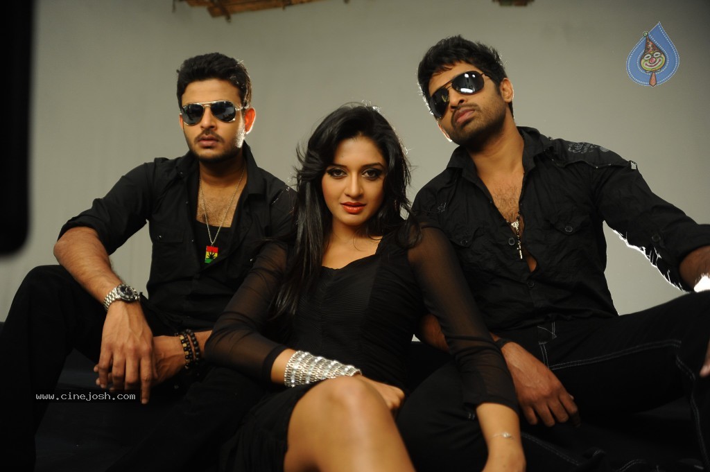 Kulumanali Movie Spicy Stills  - 46 / 123 photos