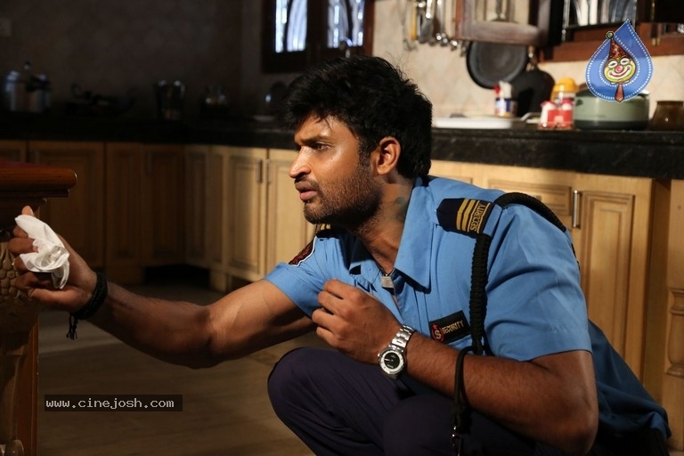 Kutumba Katha Chitram Working Stills - 24 / 63 photos