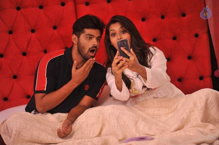 L7 Movie New Photos - 9 / 12 photos