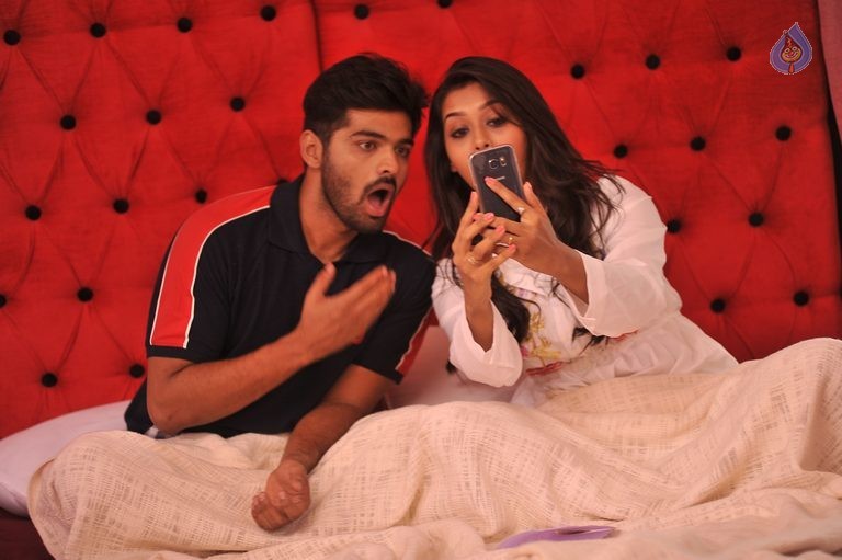 L7 Movie New Photos - 12 / 12 photos