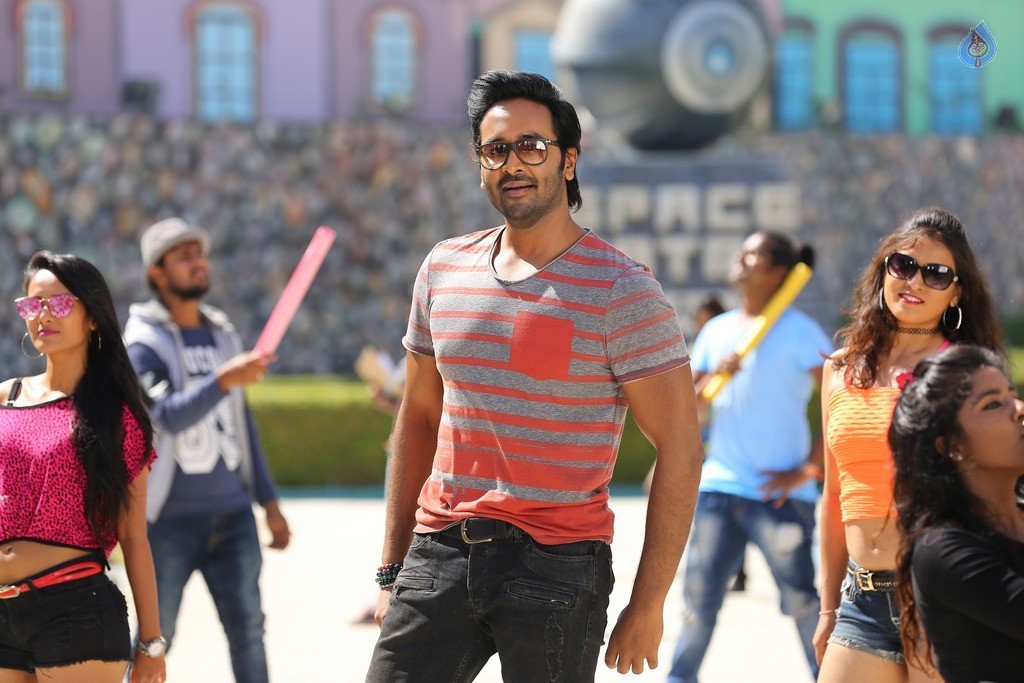 Lakkunnodu Movie New Stills - 1 / 2 photos