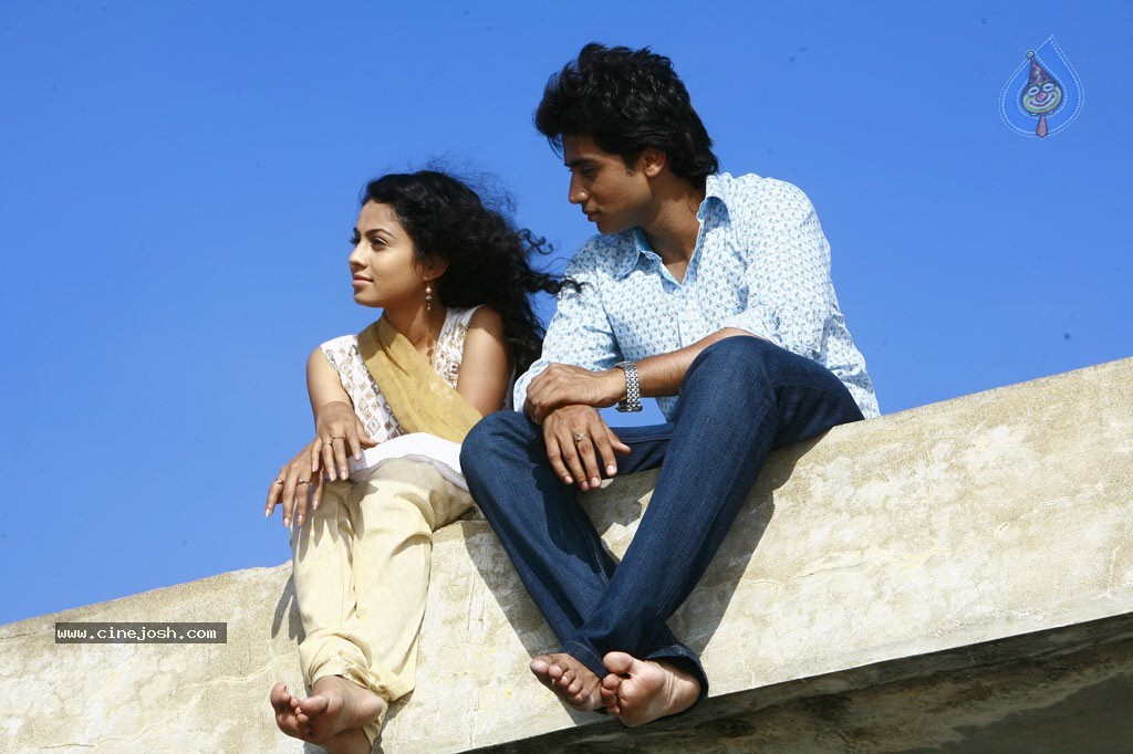 Leelai Tamil Movie Stills - 27 / 28 photos