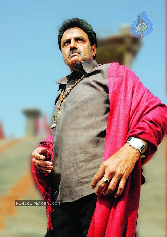 Legend Movie Pics - 10 / 12 photos