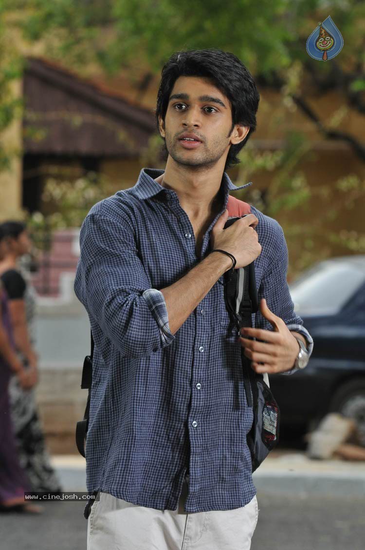 Life Is Beautiful Movie Stills - 5 / 12 photos