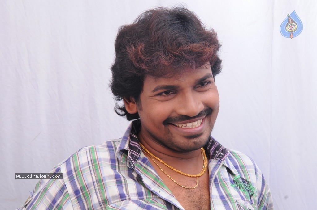 Life Movie Stills n Walls - 9 / 110 photos