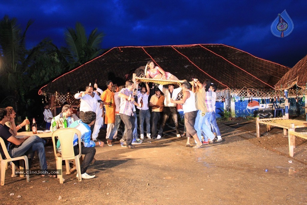 Life Movie Stills n Walls - 10 / 110 photos