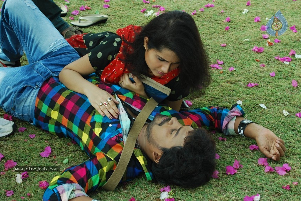 Life Movie Stills n Walls - 73 / 110 photos