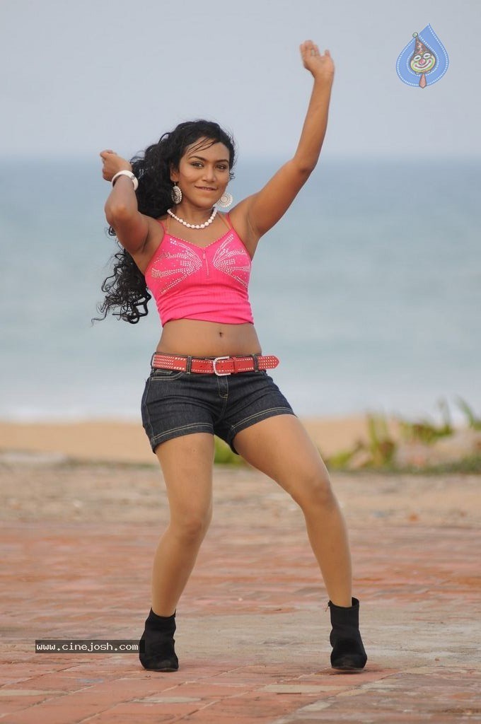 Loduku Pandi Tamil Movie Photos - 36 / 47 photos