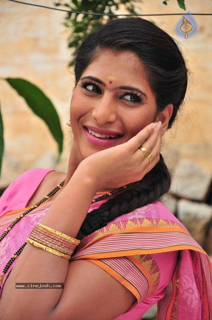 Loduku Pandi Tamil Movie Photos - 43 / 47 photos