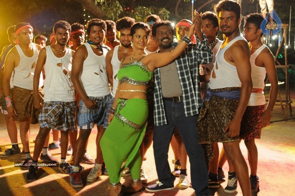 Loduku Pandi Tamil Movie Photos - 46 / 47 photos